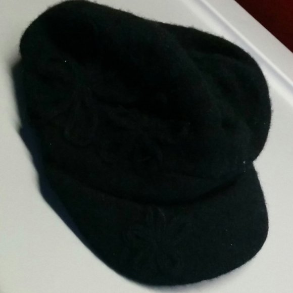 Black wool hat - Picture 1 of 3